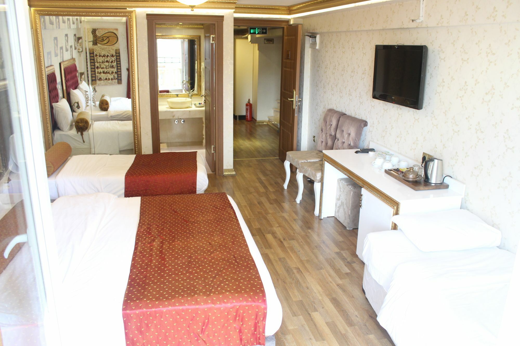 มาร์มารา ดีลักซ์ โฮเทล Hotel อิสตันบูล ภายนอก รูปภาพ
