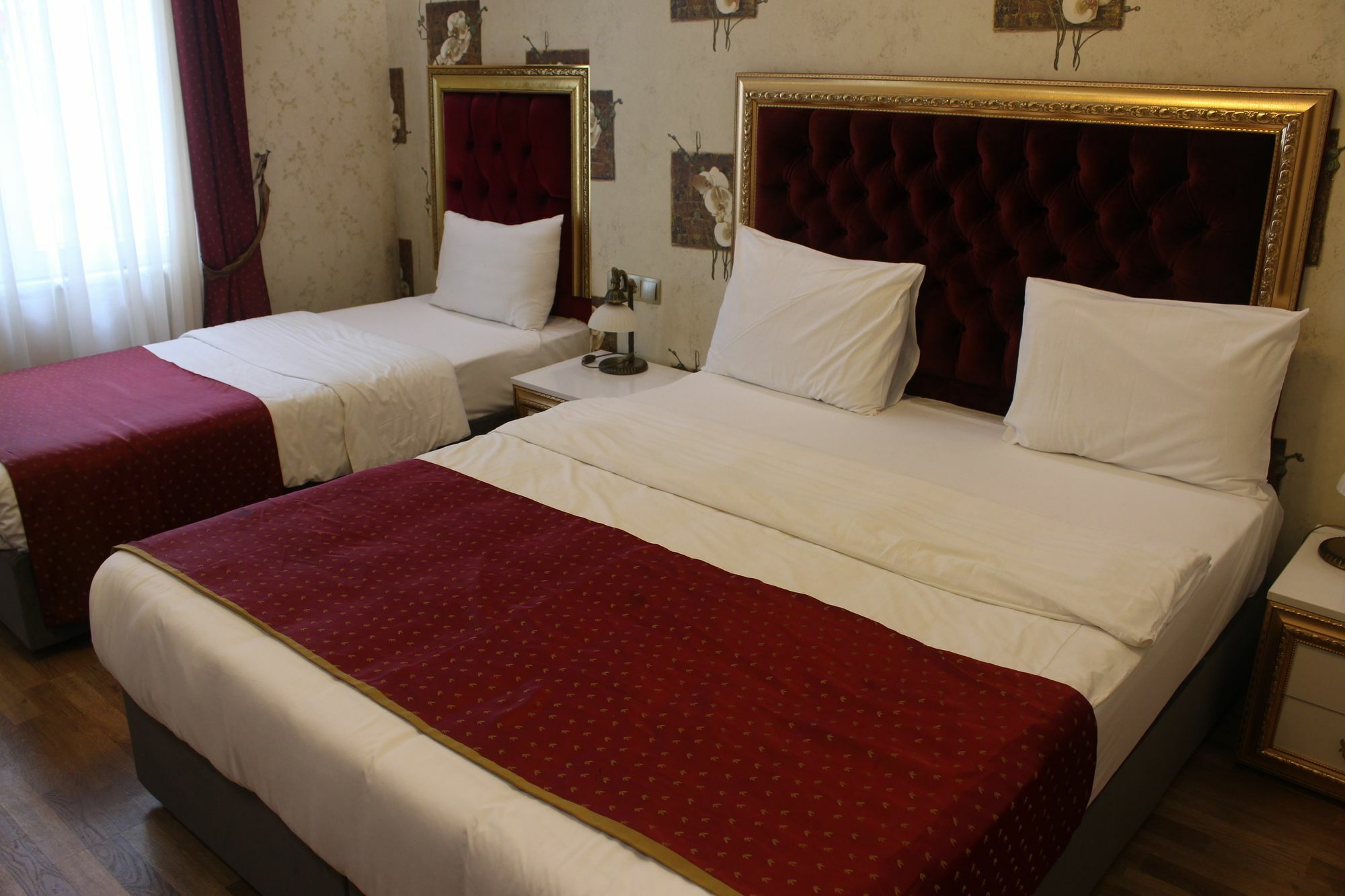 มาร์มารา ดีลักซ์ โฮเทล Hotel อิสตันบูล ภายนอก รูปภาพ
