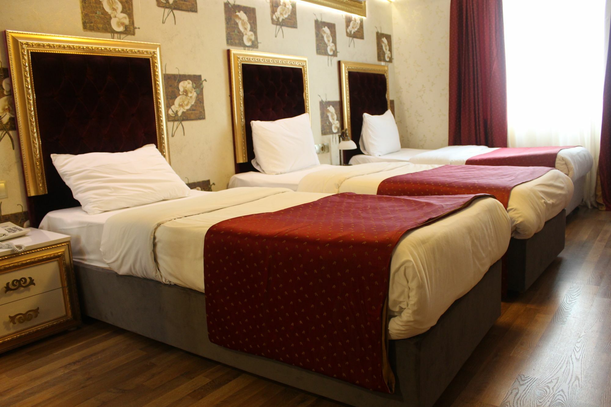 มาร์มารา ดีลักซ์ โฮเทล Hotel อิสตันบูล ภายนอก รูปภาพ