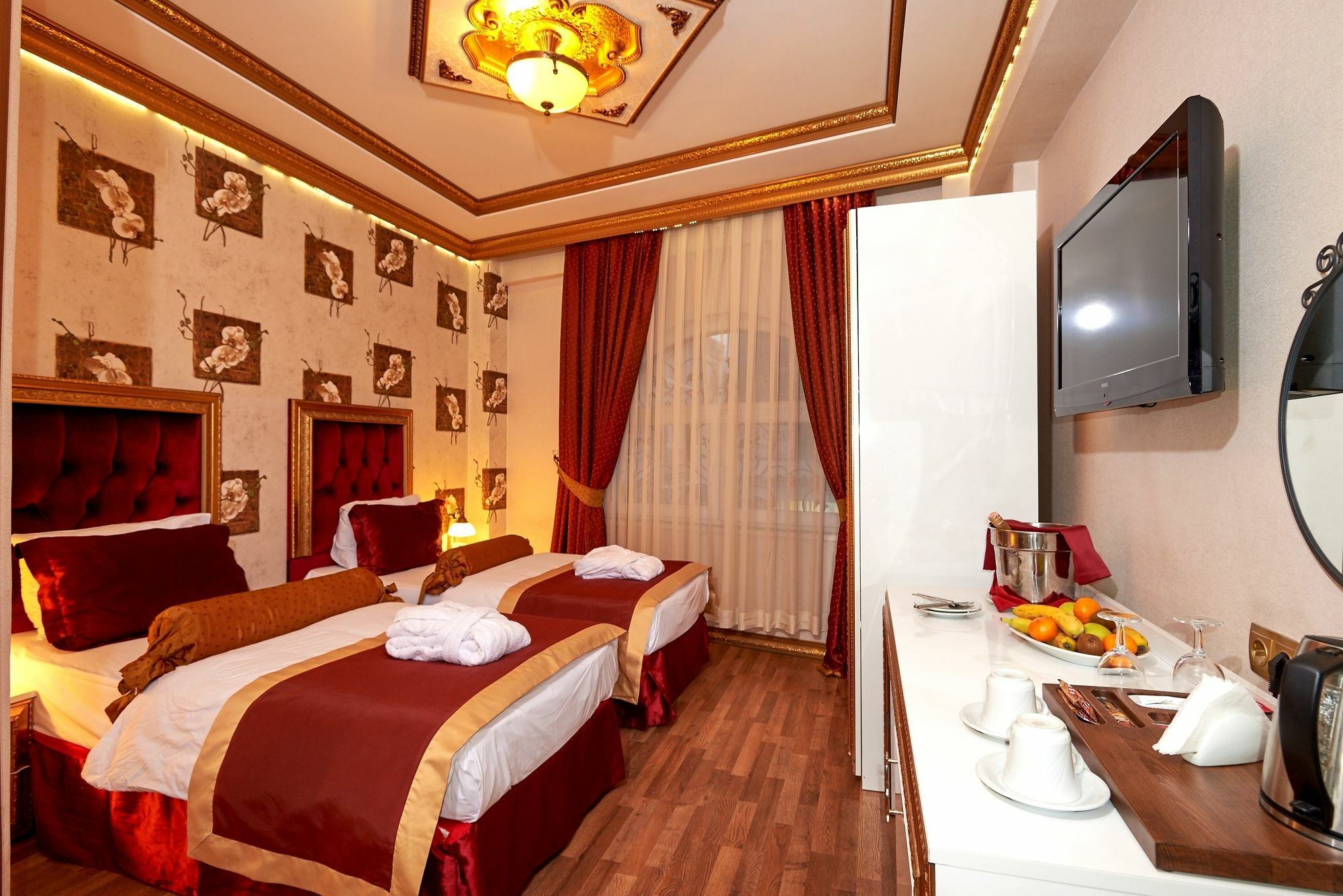 มาร์มารา ดีลักซ์ โฮเทล Hotel อิสตันบูล ภายนอก รูปภาพ