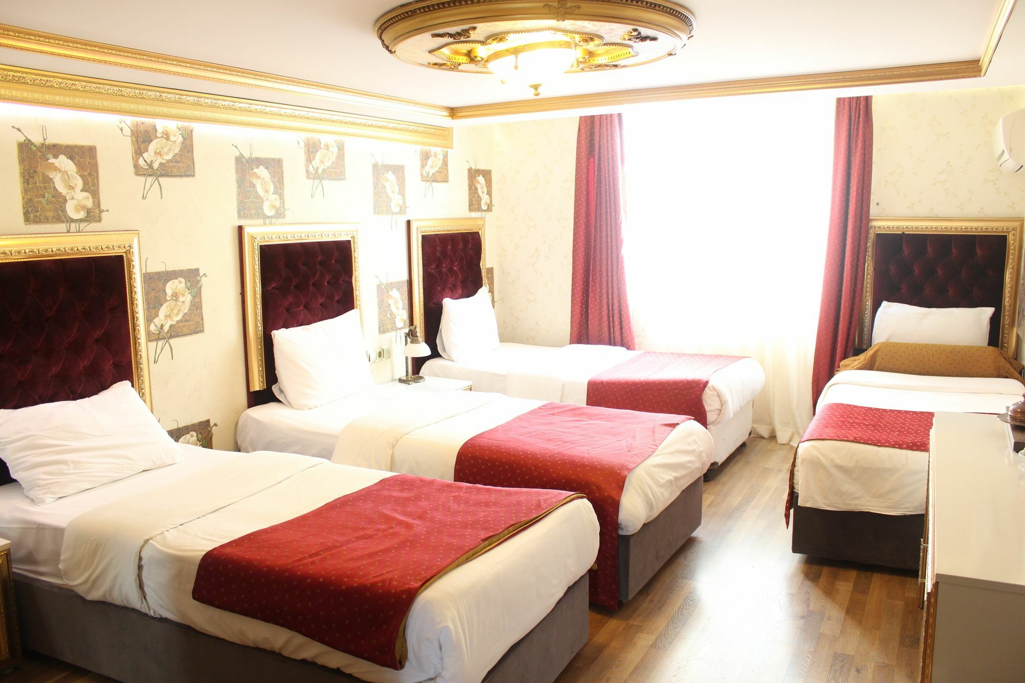 มาร์มารา ดีลักซ์ โฮเทล Hotel อิสตันบูล ภายนอก รูปภาพ